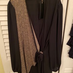Beautiful wrap tie top leopard  from Italy